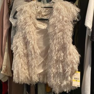 Rachel Roy shaggy fur vest — NWT — size M